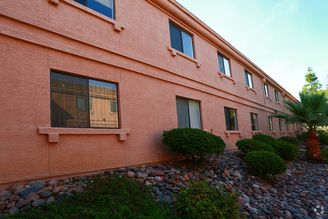 Building Photo - B'nai B'rith Covenant House