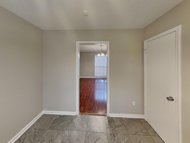 Foto del edificio - 1017 Hawkview Dr