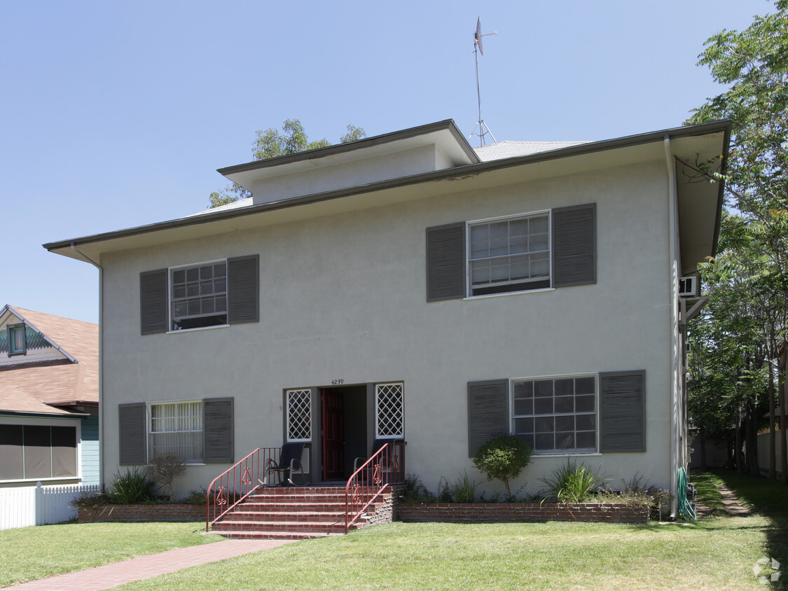 Primary Photo - Glenwood Apartments