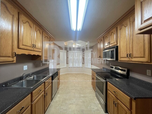 Building Photo - 102 Mulligan Ct