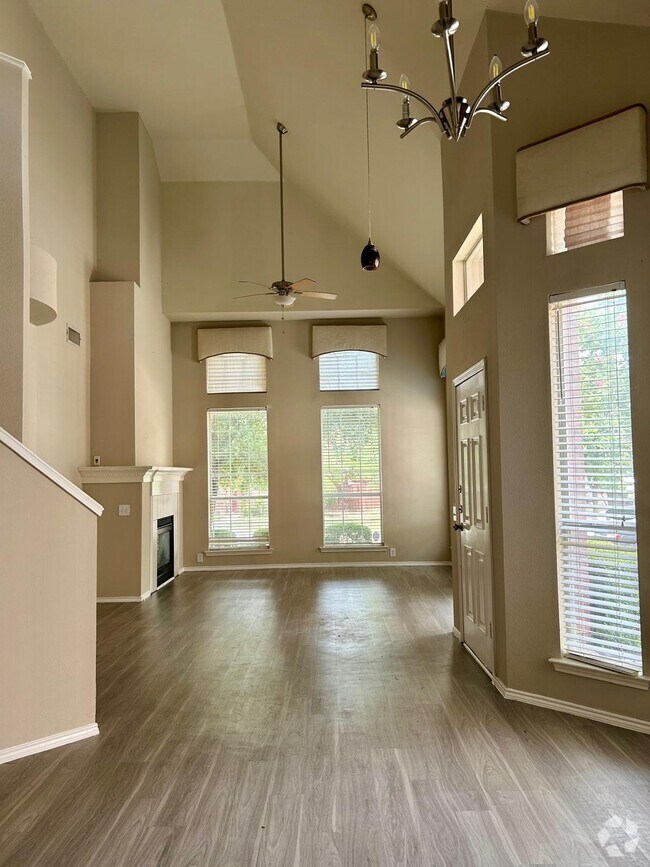 Preston Vineyards Houses for Rent with High Ceilings Frisco, TX 1 Homes