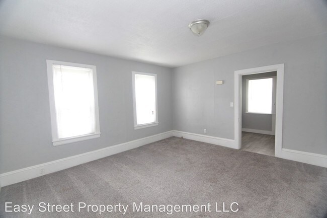 Building Photo - 4 br, 1 bath House - 208 Clark St(Posey)