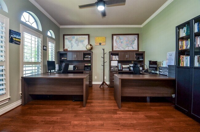 Foto del edificio - 2239 Monarch Terrace Dr