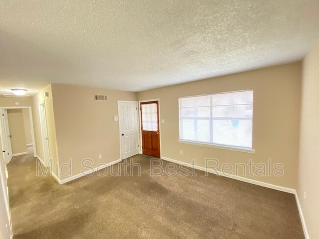 Building Photo - 3738 Wolf Trail Dr