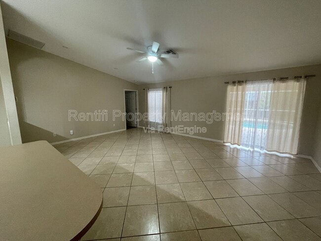 Foto del edificio - 1710 SW 10th Pl
