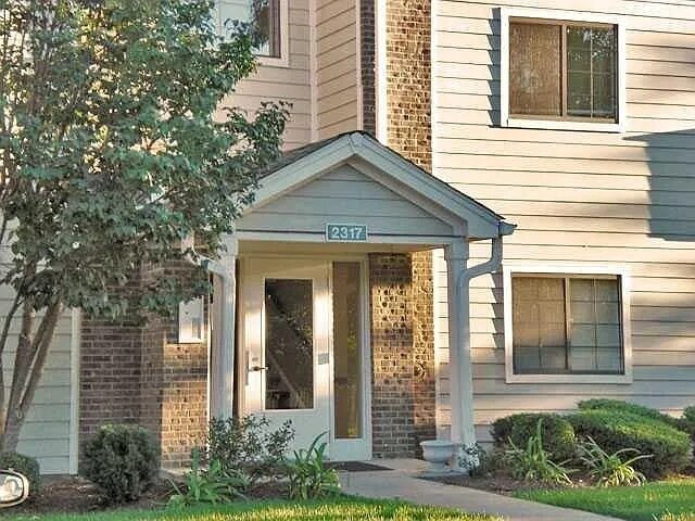 Building Photo - 2317 Vicente Ct