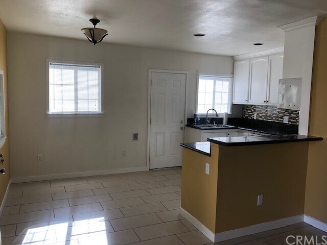 Foto del edificio - 313 N Palm Ave