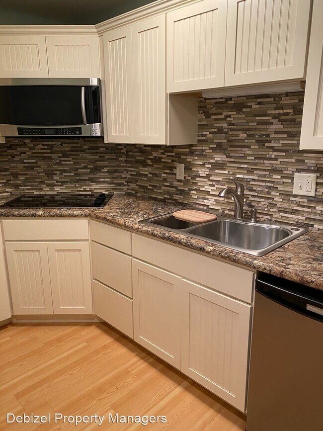Foto del edificio - 5 br, 3 bath House - 1446 Chesapeake Lane ...