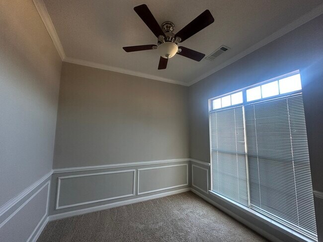 Foto del edificio - 3761 Haynes Rd