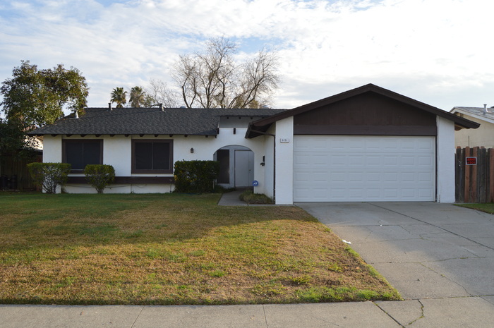 Primary Photo - Beautiful 4 bedroom 2 bathroom home in Sac...