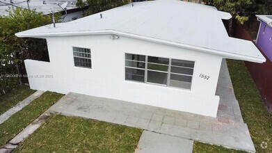Building Photo - 1557 NW 66th St