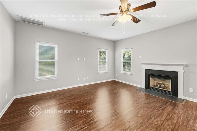 Foto del edificio - 2308 Kingstree Dr