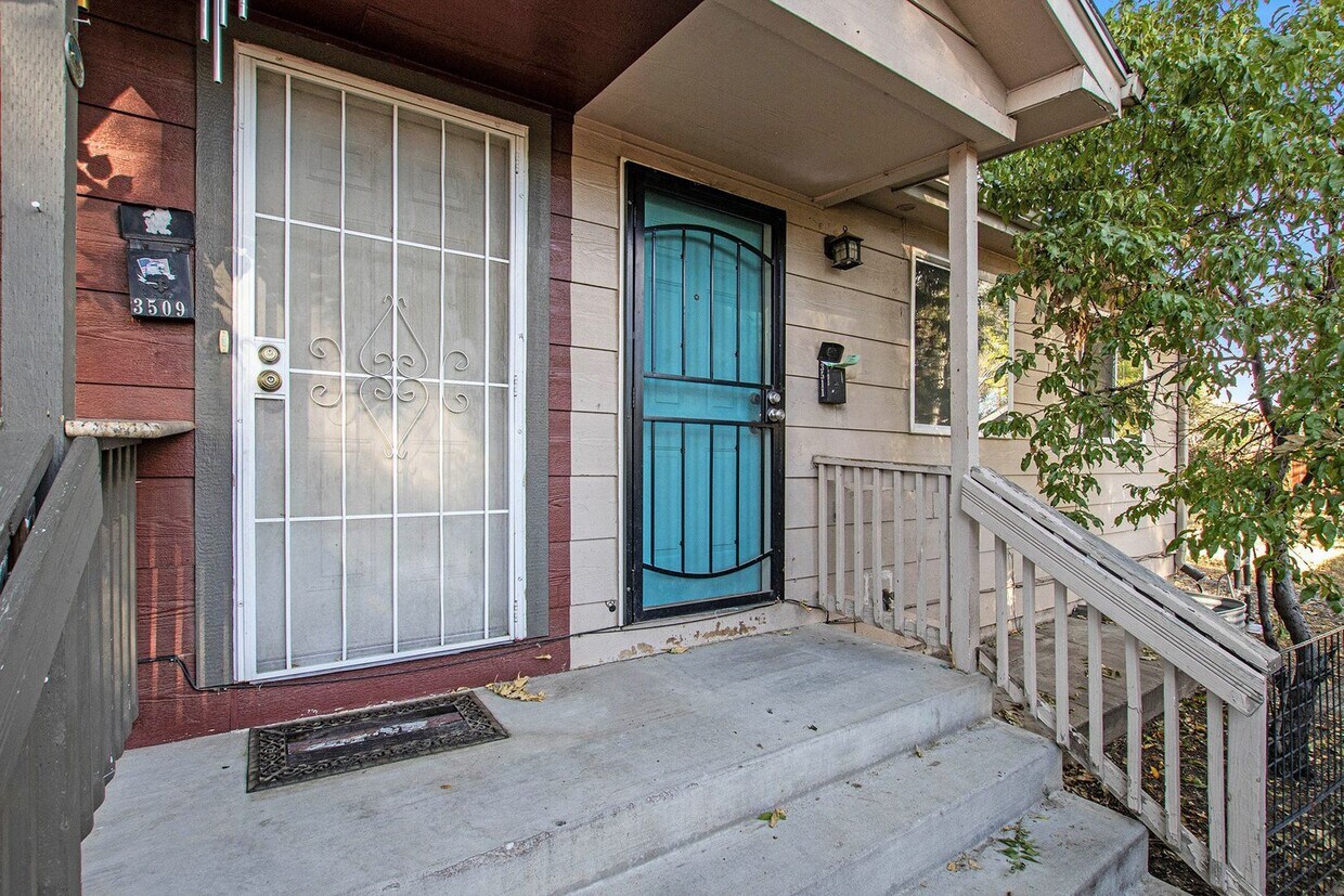 Foto principal - Recently Updated Spacious House Westwood!