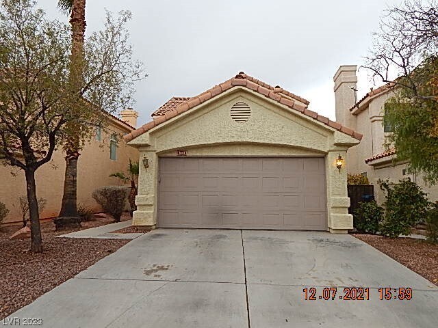 Primary Photo - 1641 N Sand Canyon Dr