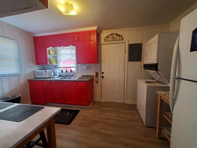 Foto del edificio - 414-A Lake Ave~Spring Lake