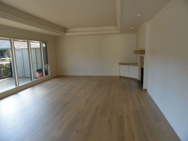 Building Photo - Condo in Active Adult Community