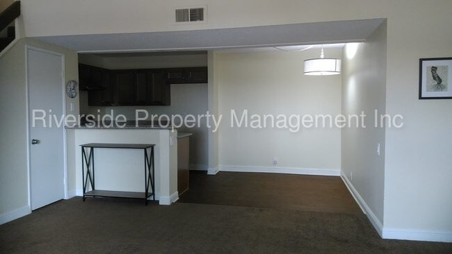 Foto del edificio - 1440 W Edgehill Rd