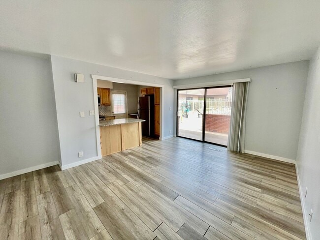 Building Photo - 1152 1400 W St