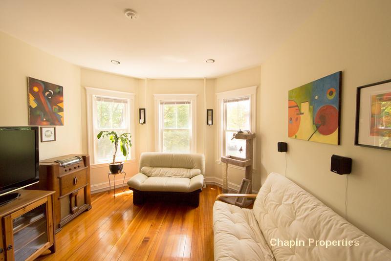 Foto principal - 102 Franklin St