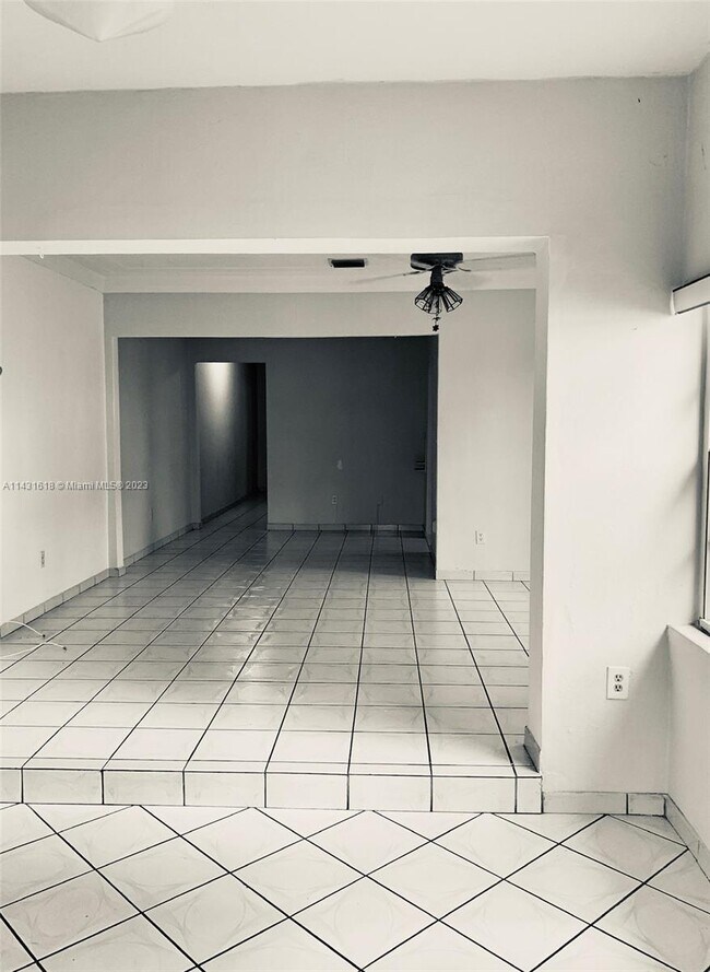 Foto del edificio - 501 SW 35th Ave