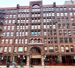 Building Photo - 711 S Dearborn St