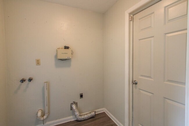Building Photo - Welcome Home!