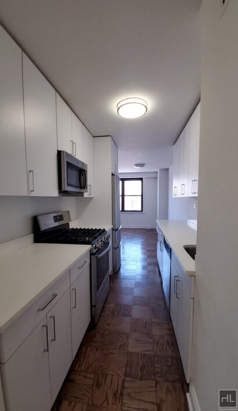 Building Photo - East 82nd Street