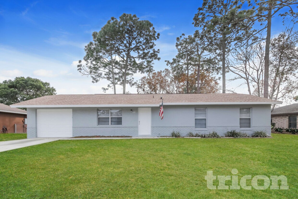 Foto principal - 3181 Clewiston St