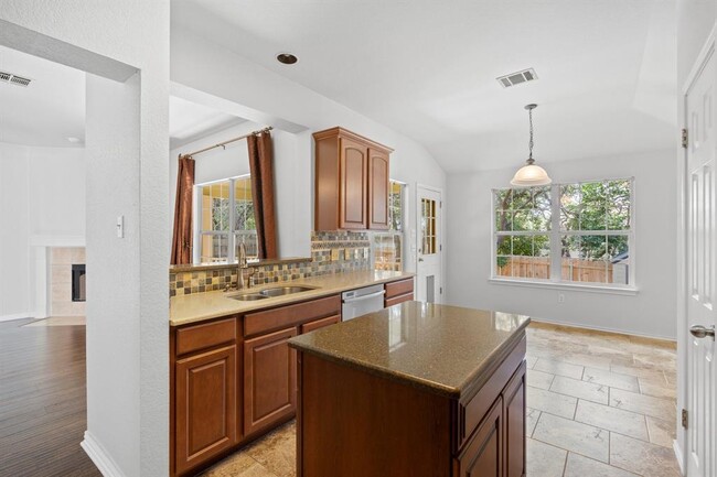 Foto del edificio - 1609 Abbey Ln