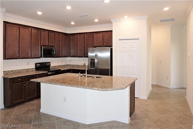 Foto del edificio - 9145 Glenforest Dr