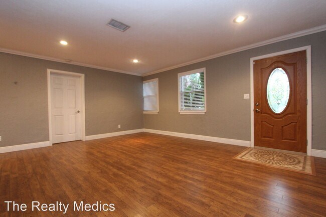 Foto del edificio - 4 br, 2 bath House - 2313 S Mills Ave