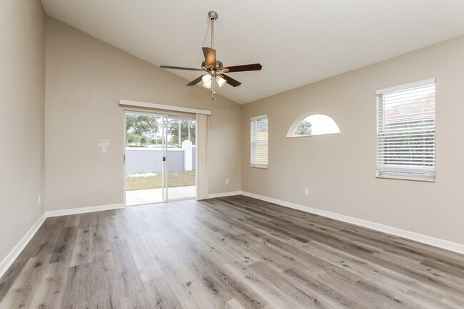 Building Photo - 747 Citrus Dr