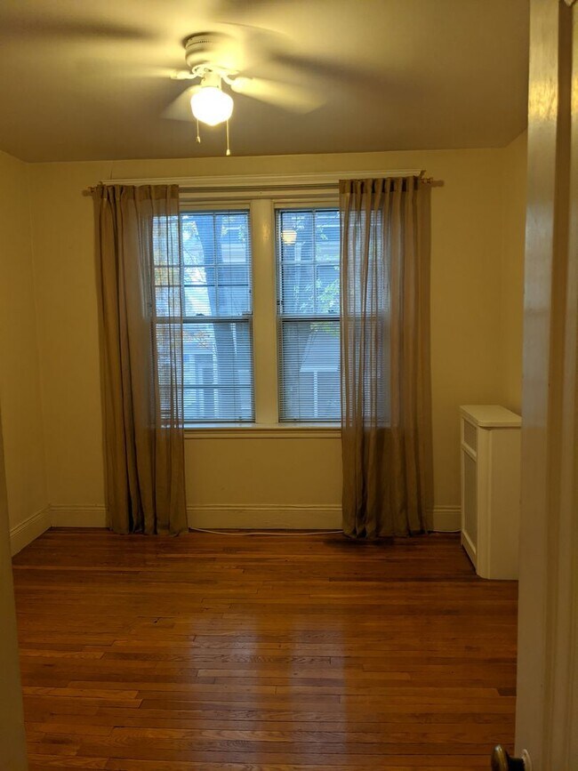 Building Photo - Brookline 2 bedroom for 9/1