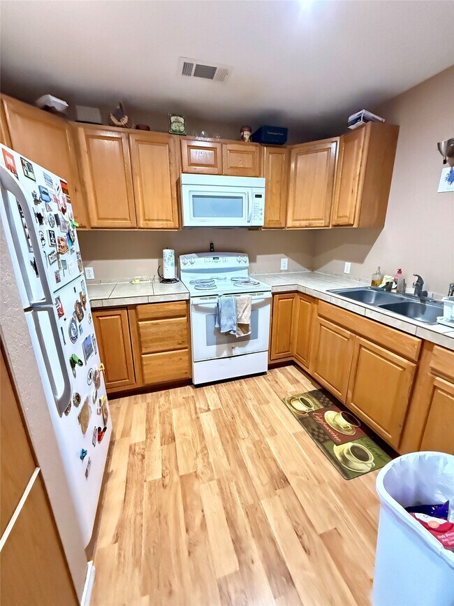 Foto del edificio - 5911 Farm to Market Rd 1459