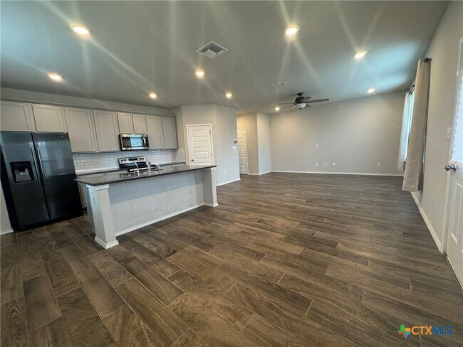 Building Photo - 2548 Hiddenbrooke Trace