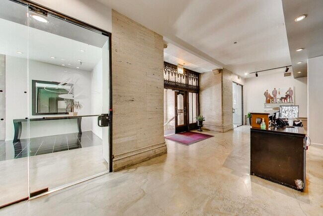 Foto del edificio - 728 W Jackson Blvd