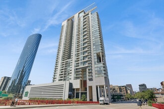 Building Photo - 737 W Washington Blvd