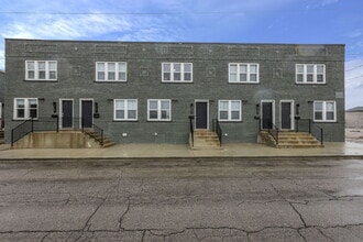 Building Photo - 365 S 17th St
