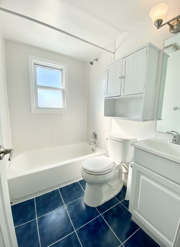 Foto del edificio - 18 Irving Rd