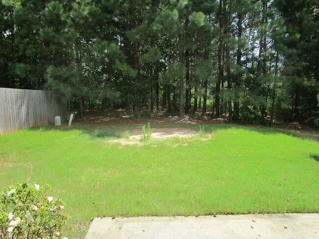 Building Photo - 1372 Blackstone Way