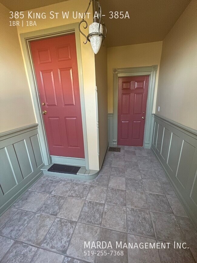 Photo du bâtiment - GORGEOUS 1 BED/1 BATH VICTORIAN APT IN DT CHATHAM + HYDRO & GAS