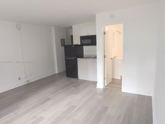 Foto del edificio - 143 SW 9th St