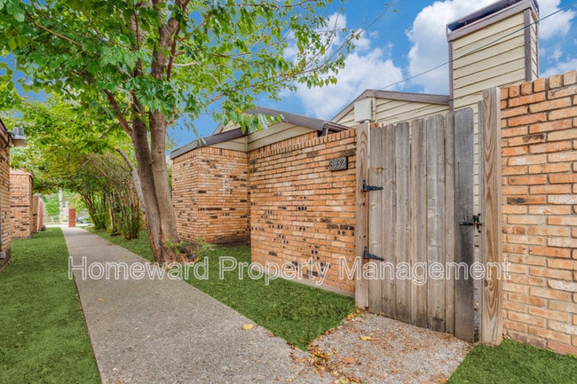 Building Photo - 3930 Portland St