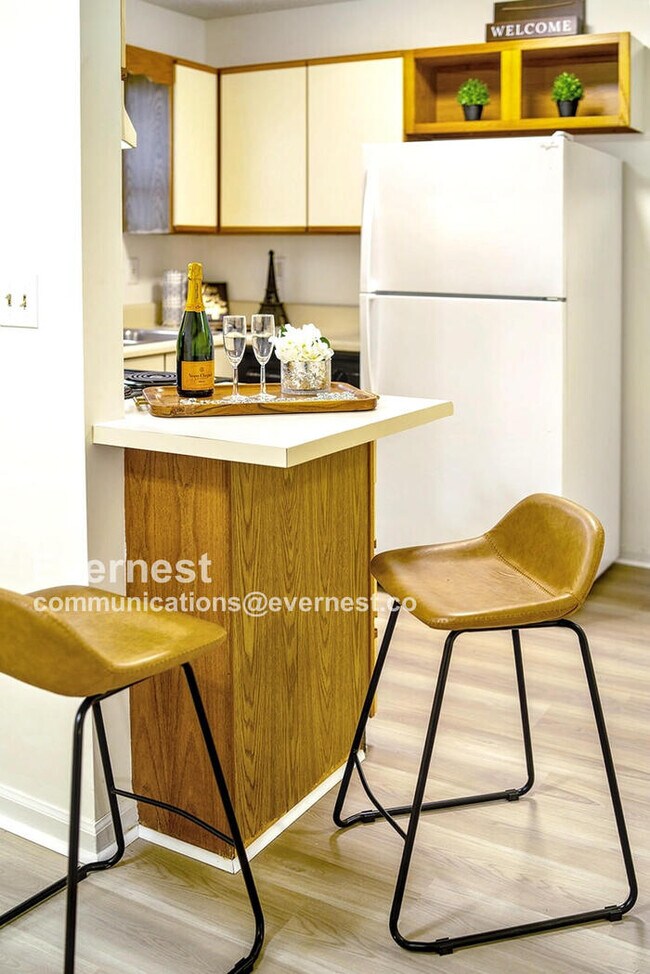 Foto del edificio - 4811 Brighton Ln