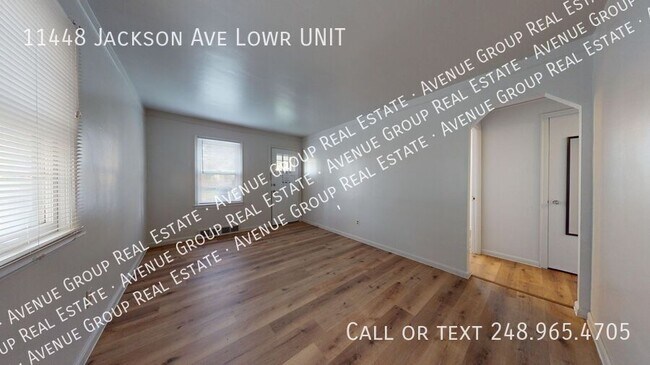 Foto del edificio - 11448 Jackson Ave