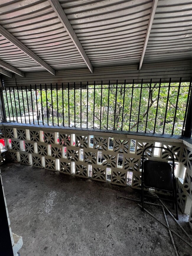 Foto del edificio - 516 E 142nd St
