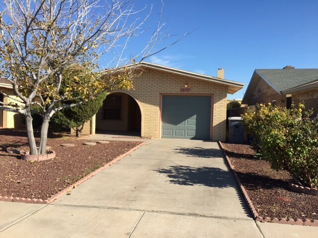 Foto principal - 1808 Jack Nicklaus Dr