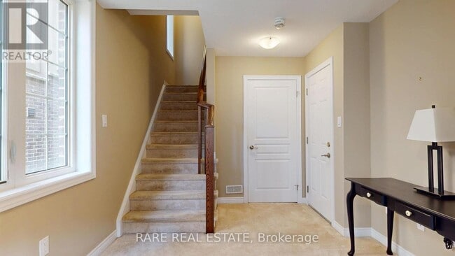 Building Photo - 391 Cranbrook Common