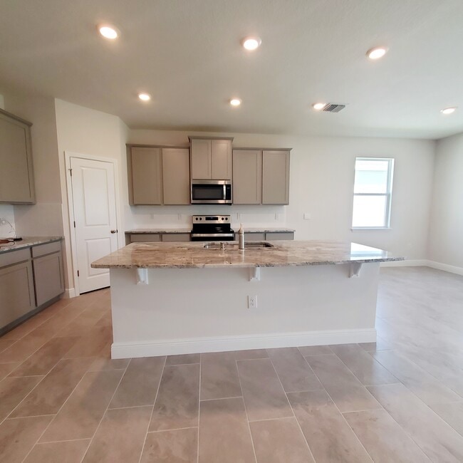 Building Photo - 162 Mangrove Manor Dr