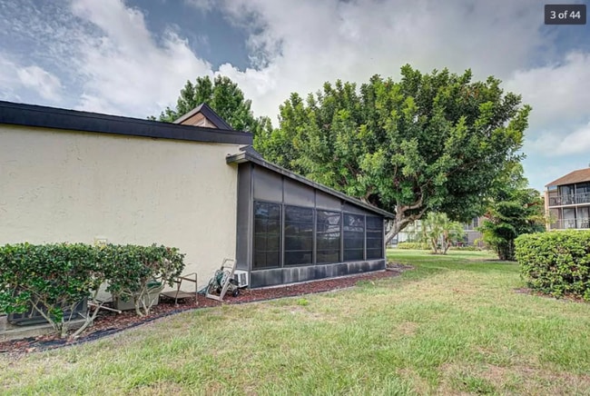 Building Photo - 637 White Pine Tree Rd